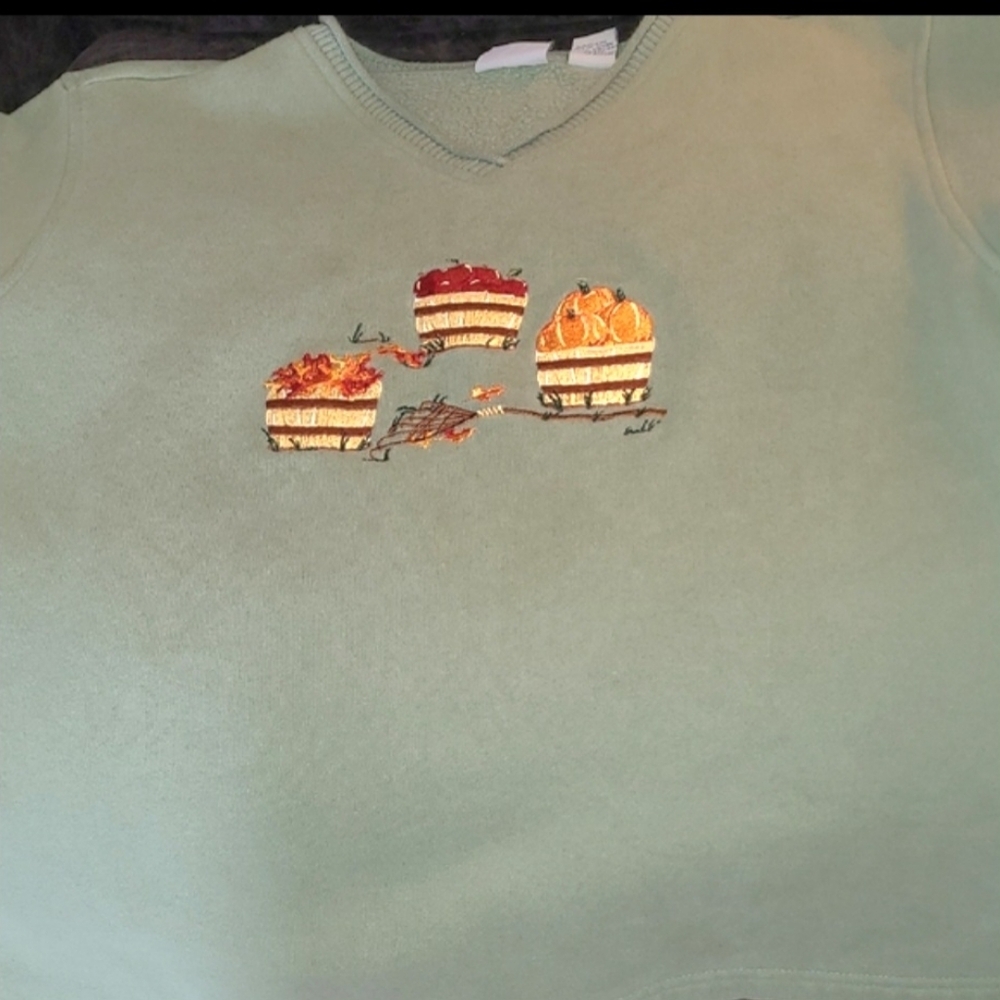 Fall Sweatshirt with Basket Embroidery